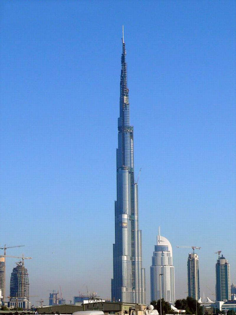 Самый высокий дом на земле. Бурдж Халифа 2009. Небоскрёб Бурдж-Халифа в Дубае. Небоскрёб Мурьян-Тауэр. Бурж Халиф со стороны Emaar.