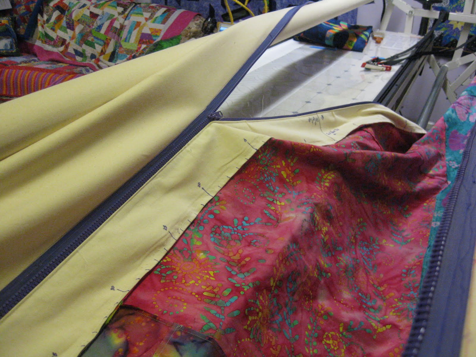 The Quilt Rambler Loading a quilt with zippered leaders and Tensionology!