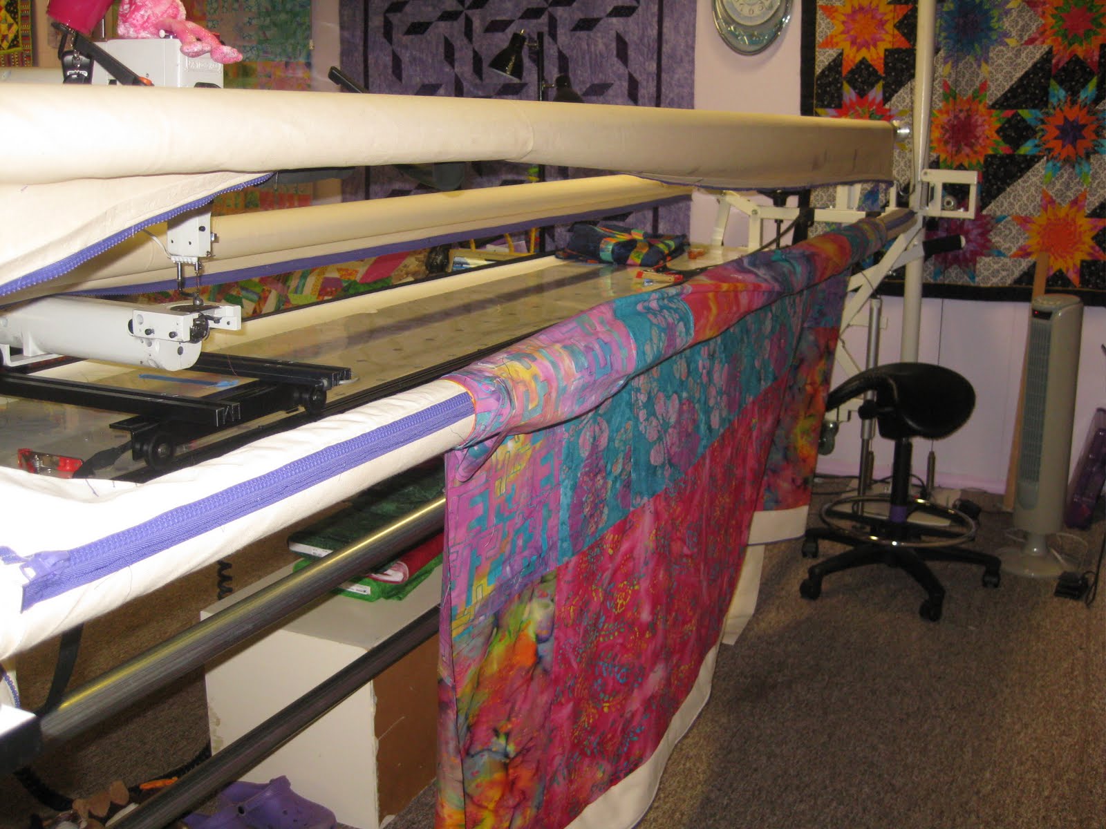 The Quilt Rambler Loading a quilt with zippered leaders and Tensionology!