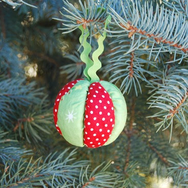 red green ball ornament christmas