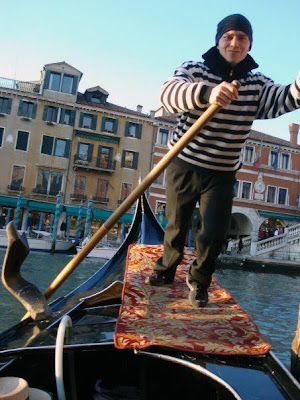 Chic Chasseur: Gondolier outfit