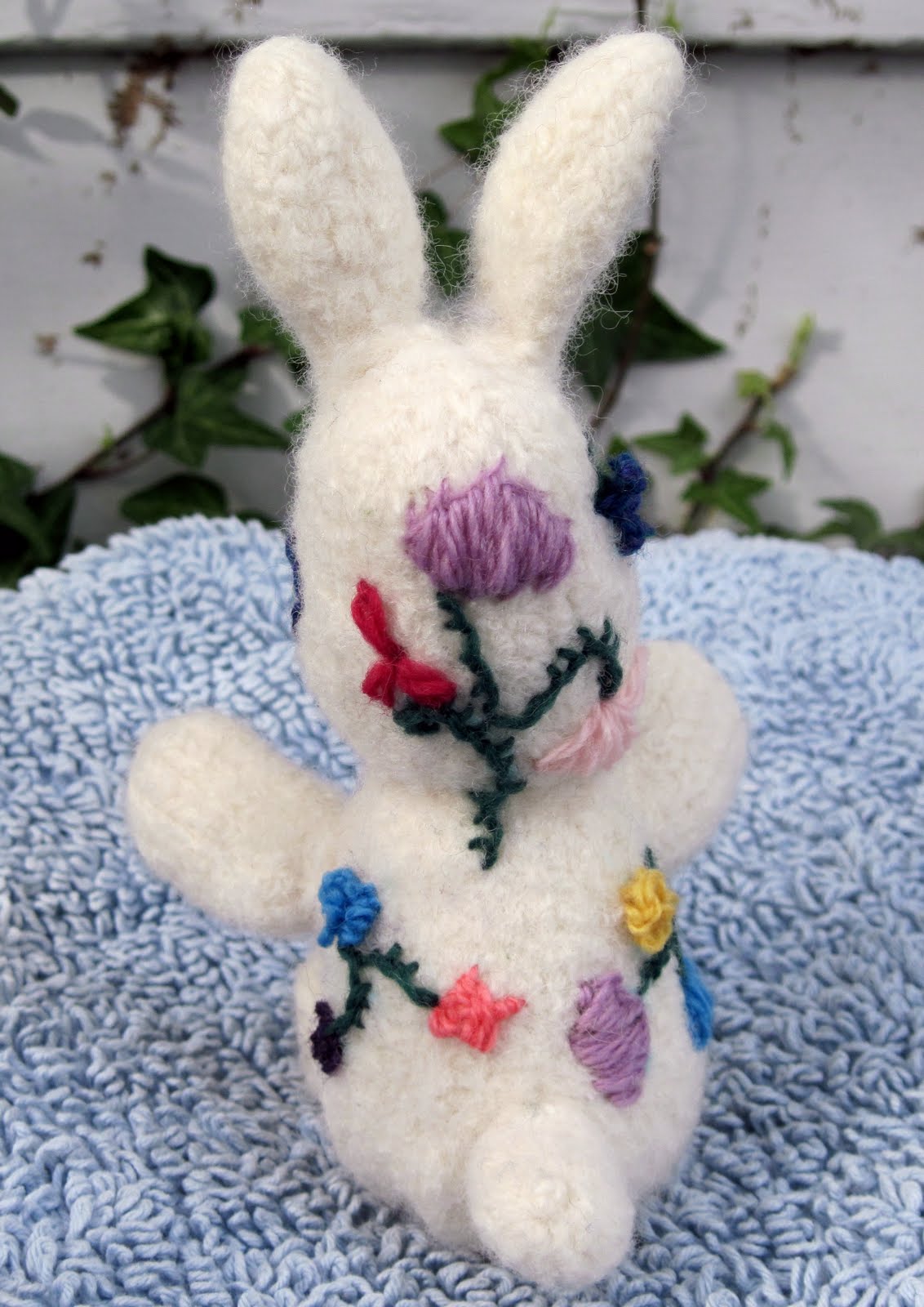 [tapestry+rabbit+back.jpg]