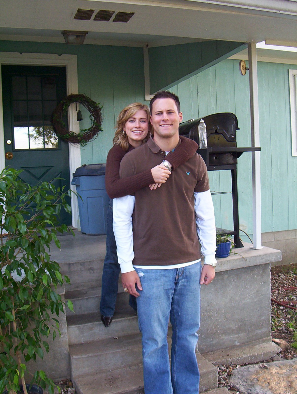 [Me+&+Drew+on+steps.jpg]