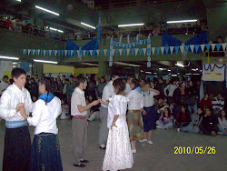 Grupo de Baile en el "Bicentenario"