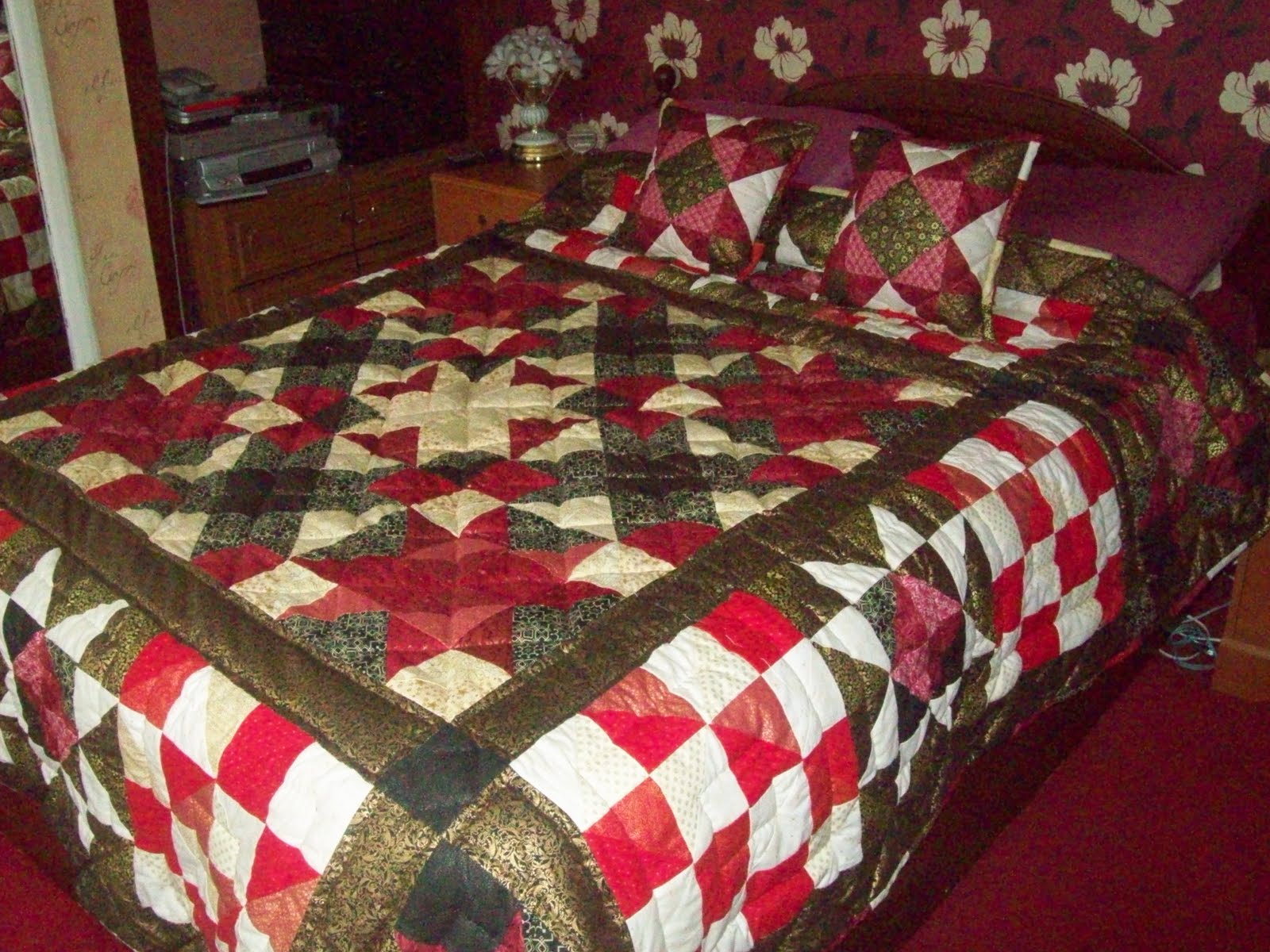 Rufusdog's Crafty Blog Red Black and Gold Quilt