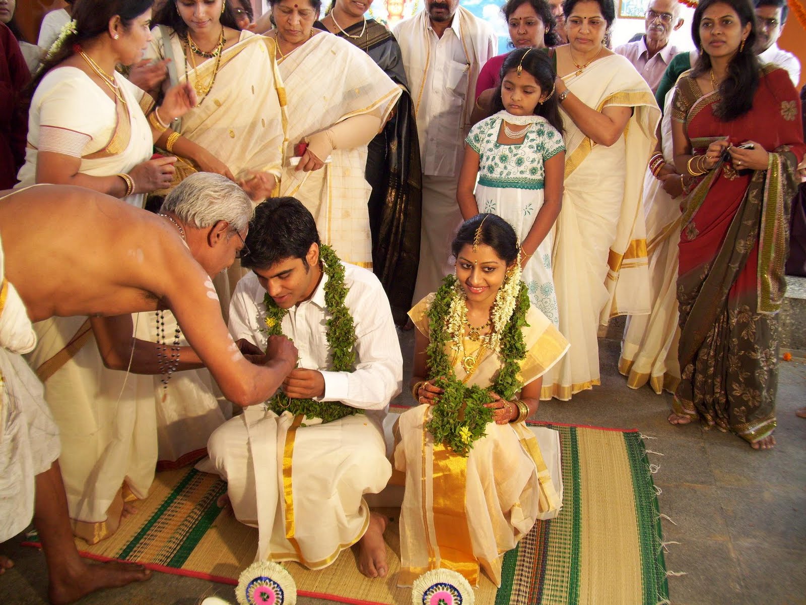 Fragrance of thought flowers: Simple Kerala Weddings
 Kerala Hindu Nair Wedding Photos