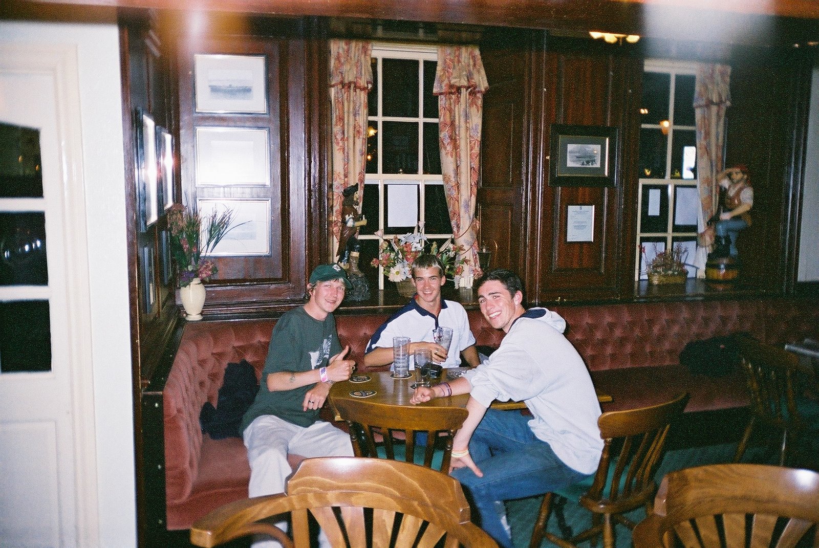[CNV00017.JPG]