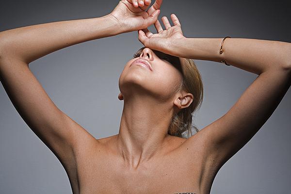 [l_1d1e960e066b99afbff84d41df4d69a1.jpg]