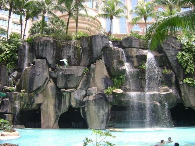 [sunway+pool+waterfall.JPG]