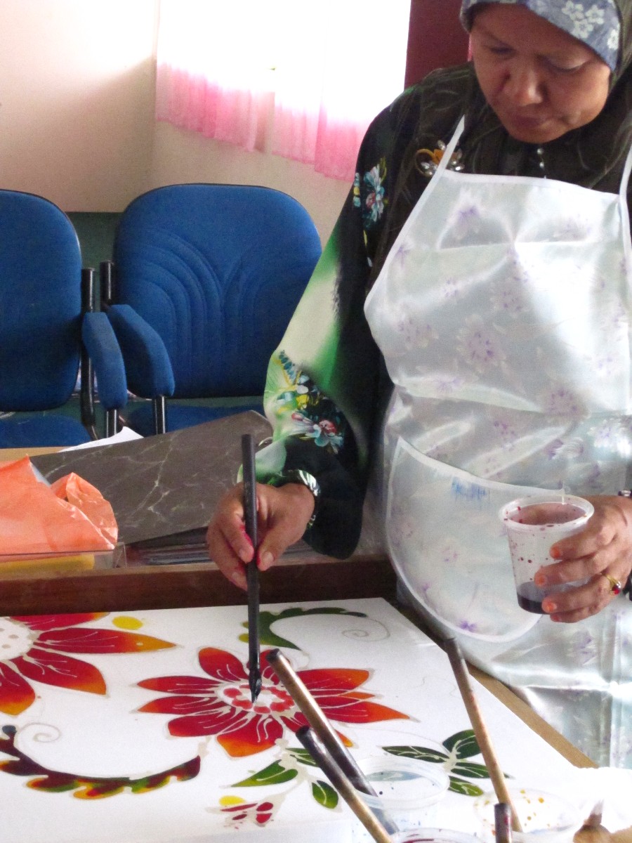 fcendvsyudesign: Colorful Batik Canting