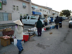 Sat AM Viet market