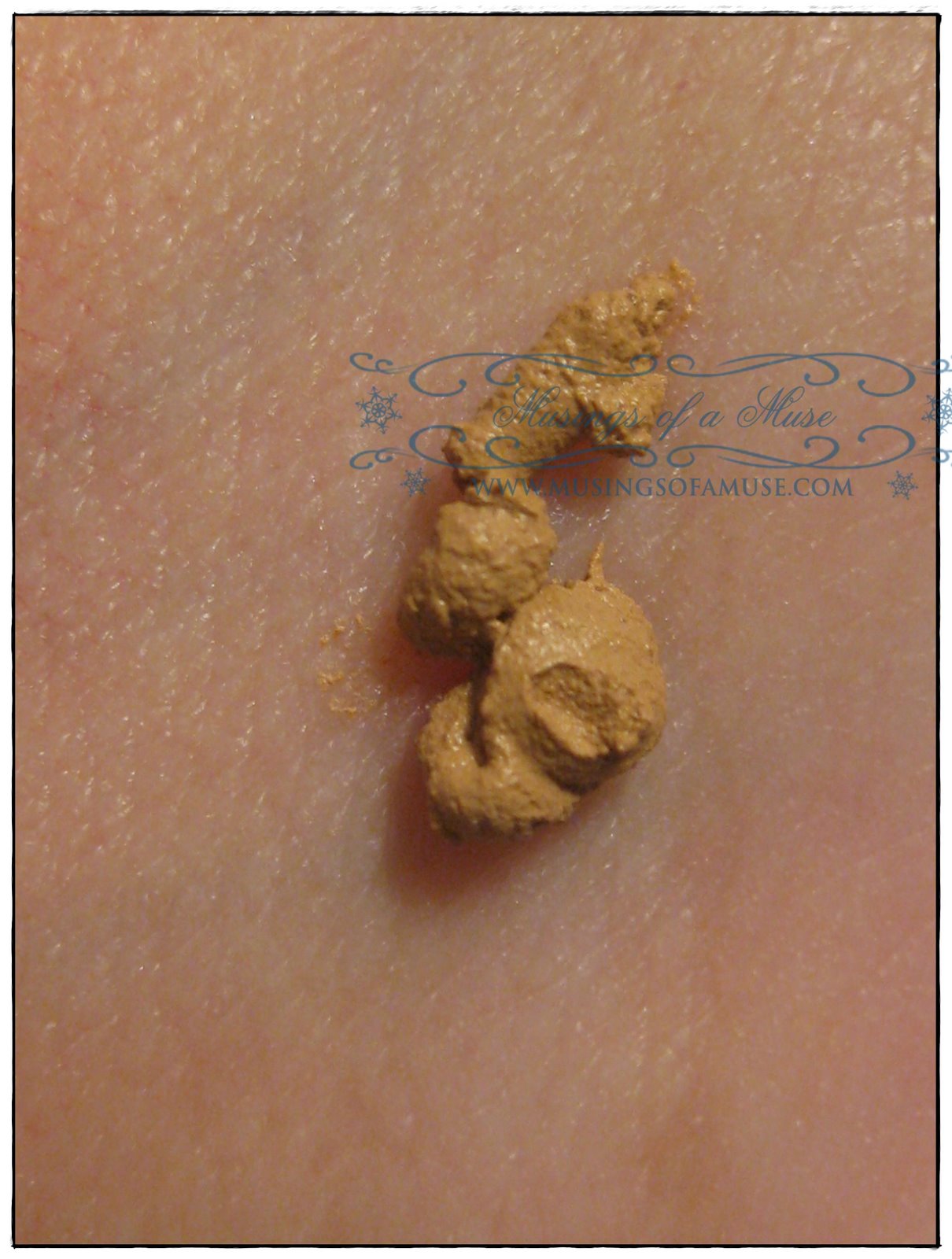 [Milani+Minerals+Mousse+Foundation+10.jpg]