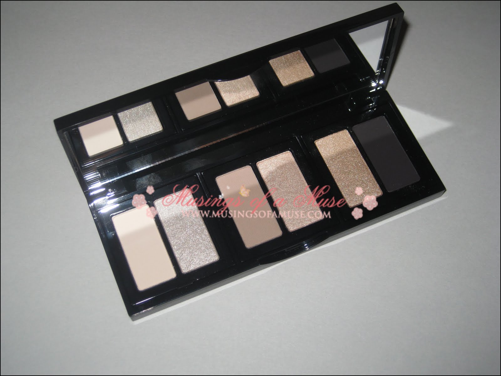 [Bobbi+Brown+Nude+Eye+Palette+6.JPG]