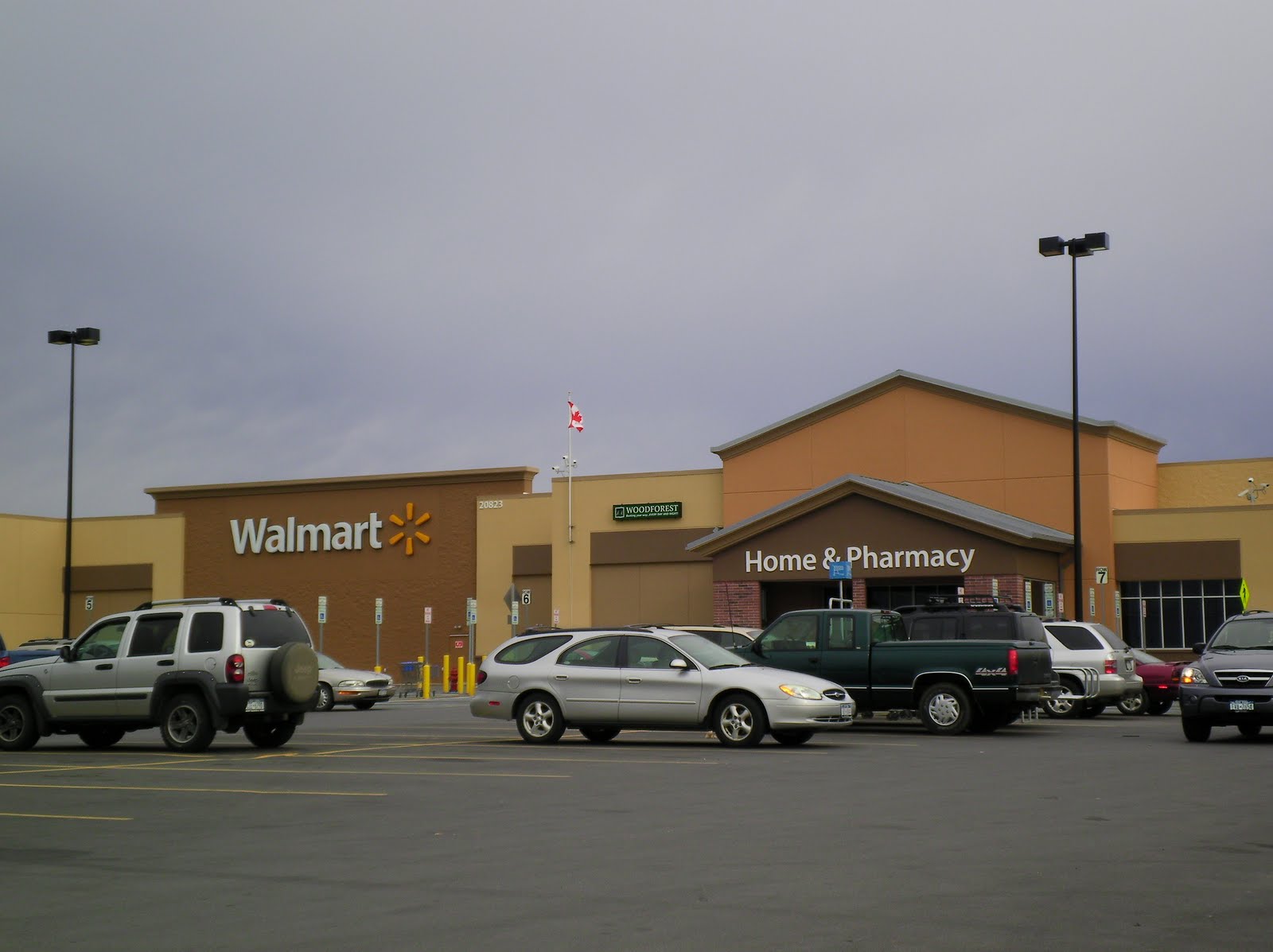 ท่องเที่ยว แคนาดาและอเมริกา Shopping in Watertown USA.