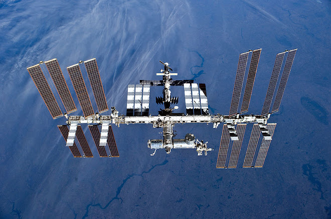 A Estação Espacial Internacional''( International Space Station'' ou simplesmente ISS)