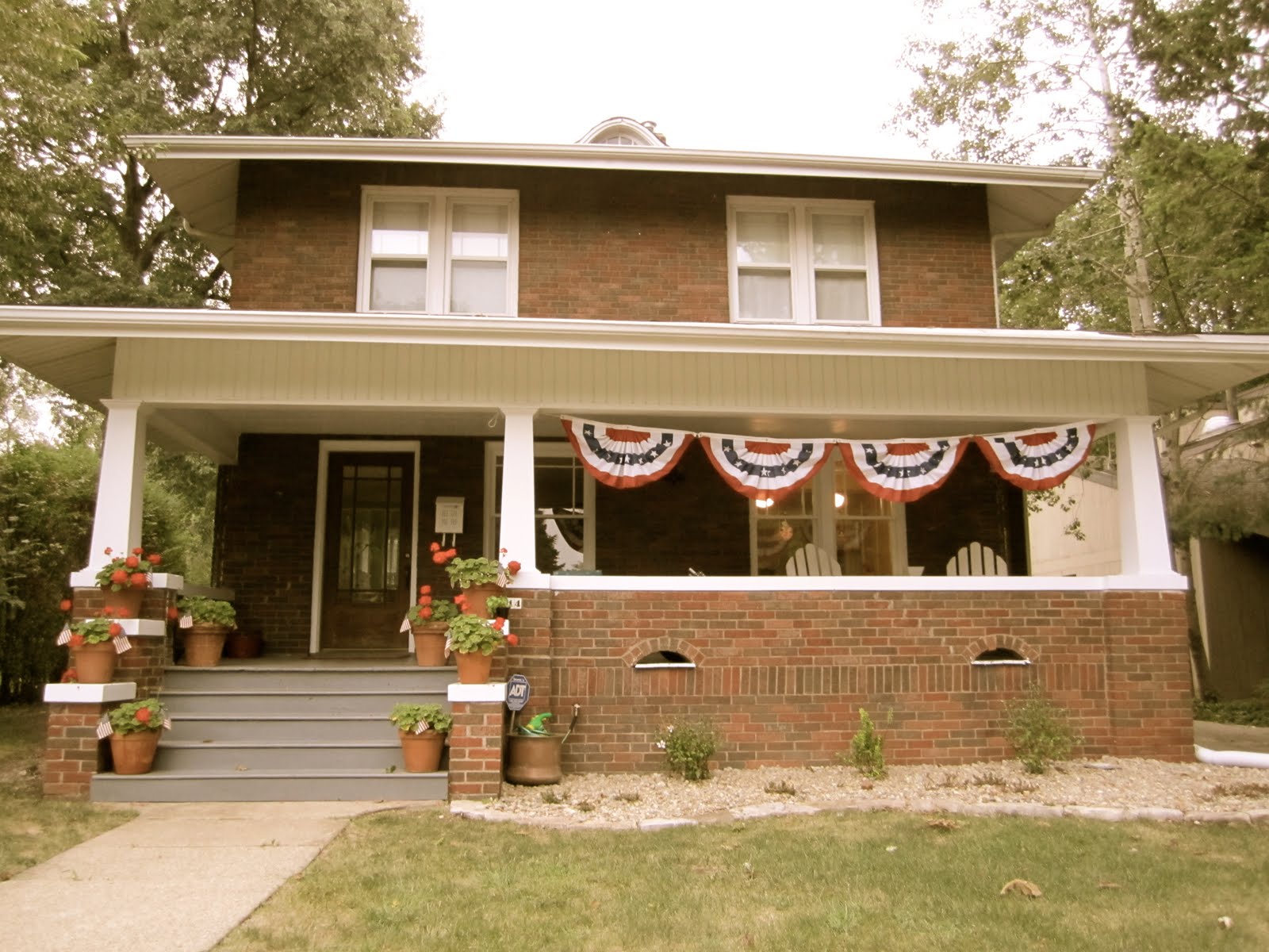 Life at the Little Brick House Landscaping