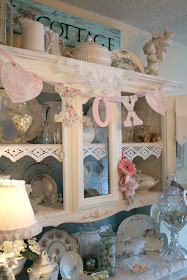 Maison Decor: Valentine Banners and Shabby Chic Fabric
