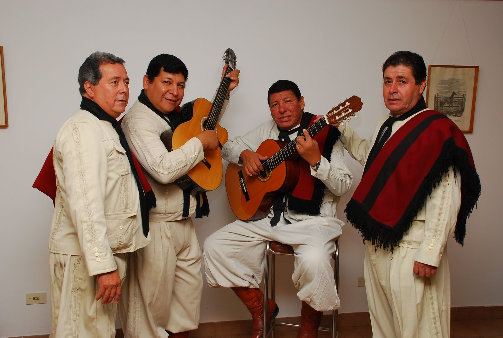 Los Tradicionales Cantores del Alba Historia de Los Tradicionales