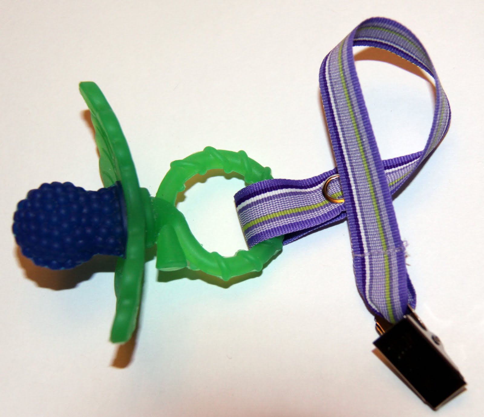 SmileyCroc Soother/Pacifier Clips