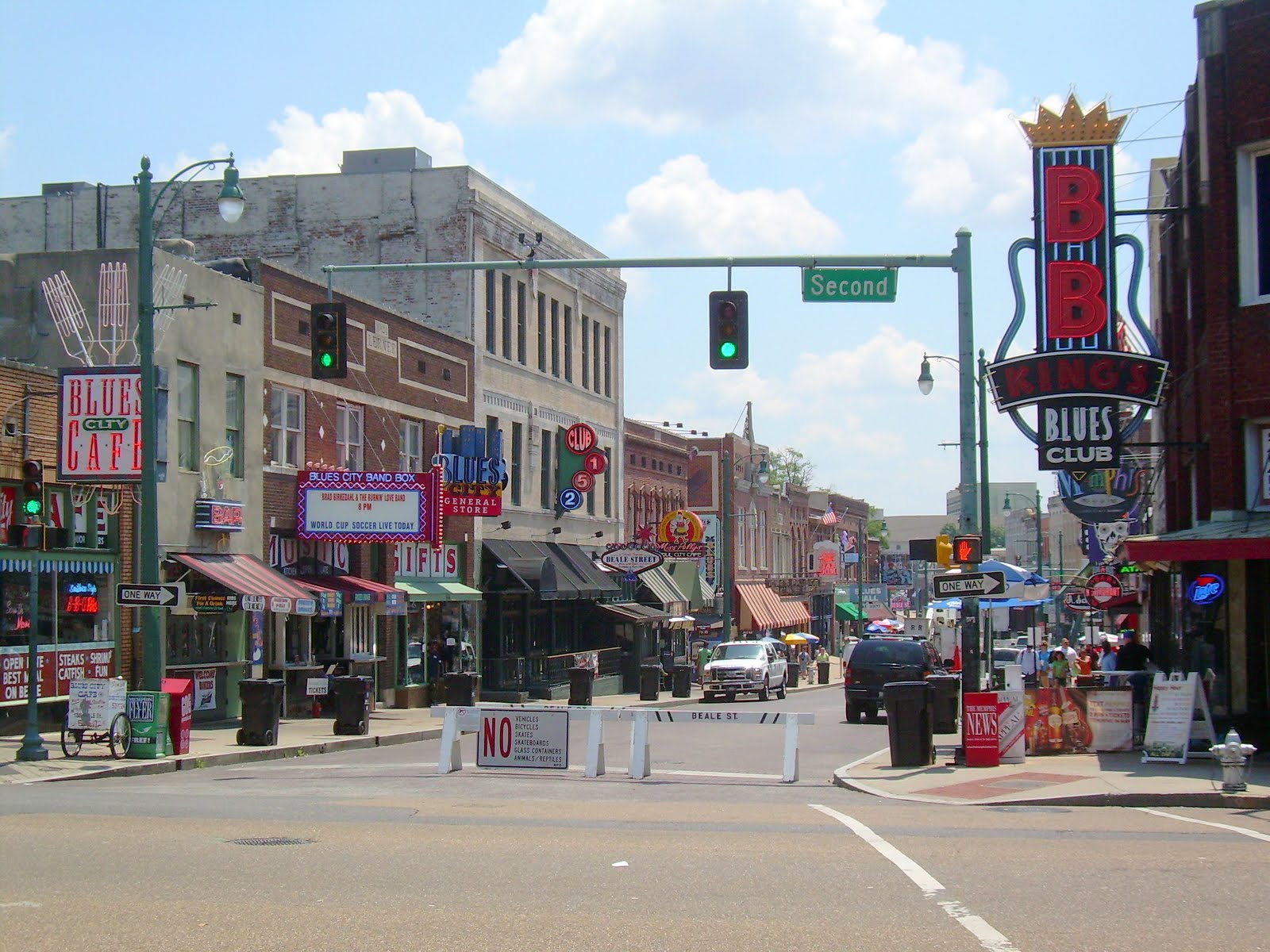Arkietraveler's Travels Beale Street