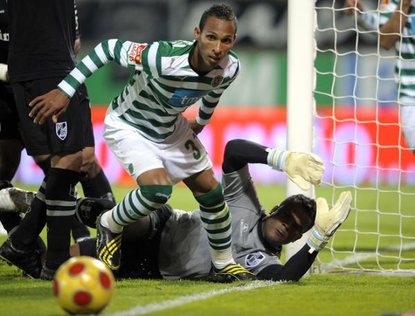 [Liedson+AFP+Getty+Images2.jpg]