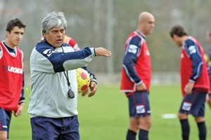 [mANUEL+fERNANDESl.jpg]