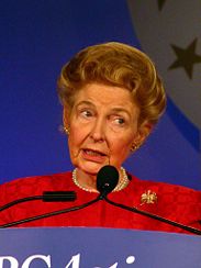 [phyllis+schflay+3.jpg]