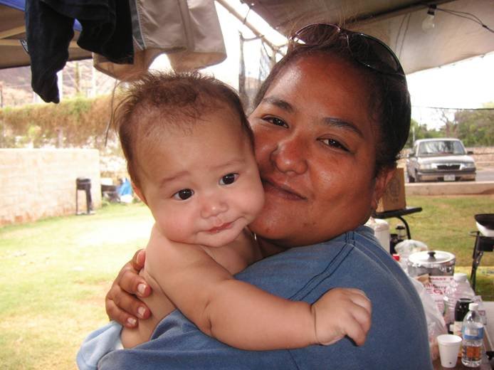 [Hawaiin+mother.jpg]