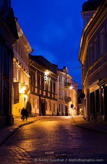 [Vilnius+Streets+and+Alleys+-+001.jpg]