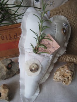 [HerzmTascheuKiste.JPG]