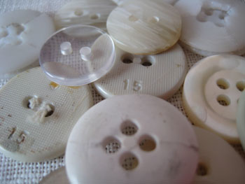[NähenKnöpfe_1.jpg]