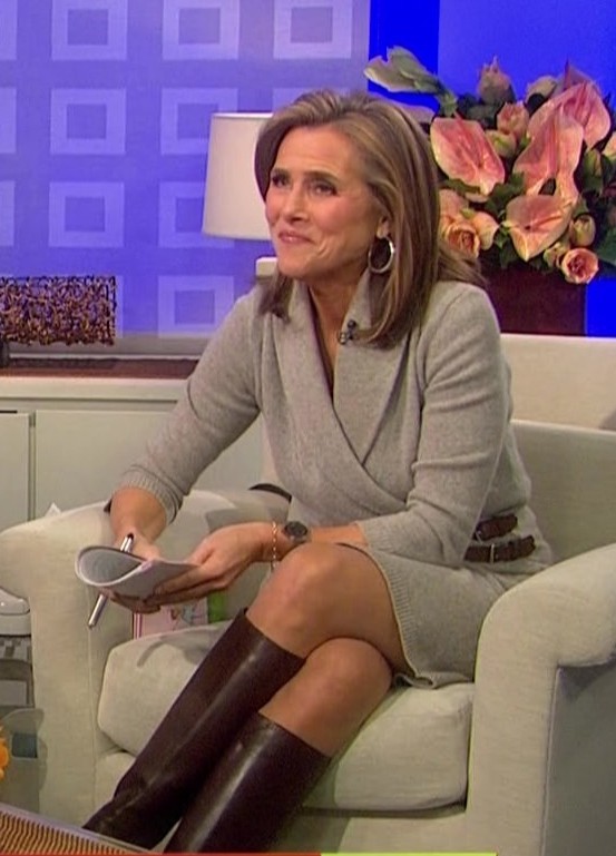 Meredith viera pantyhose shoeplay