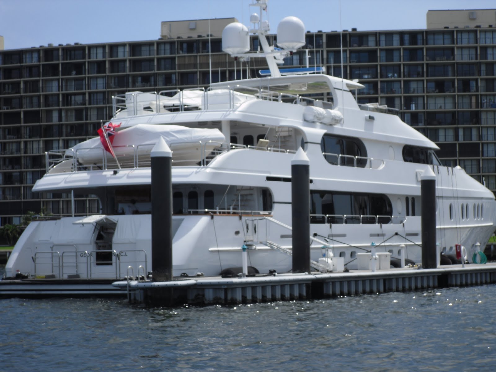 Jupiter Real Estate and Lifestyle Tiger Woods' yacht, new pictures
