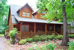 Mooresville Log Home on over an acre
