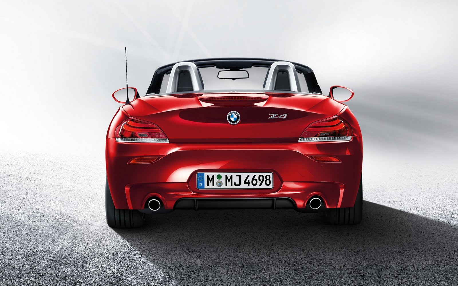 BMW Z4 Series Models: The new Z4 sdrive35is roadster