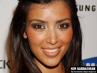 Kim Kardashian Face Wallpaper