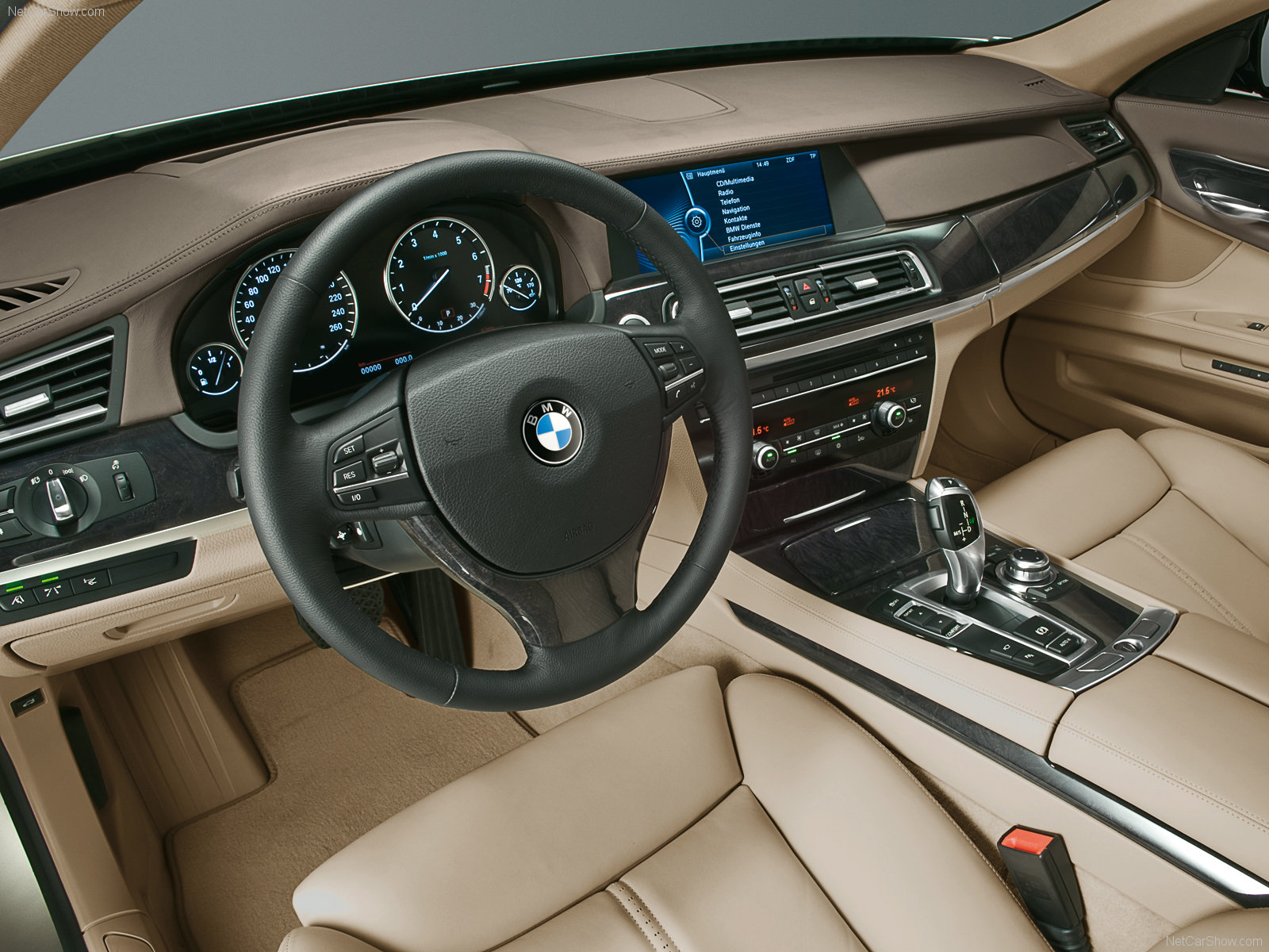 [BMW-7-Series_2009_1600x1200_wallpaper_1a.jpg]