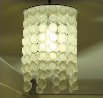 Candeeiros feitos a partir de Material Reciclado