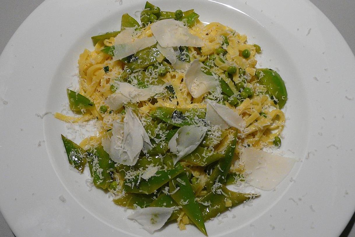 Kulinarische Welten zu Fisch- und Meeresfrucht: Bandnudeln auf Limette ... Kulinarische Welten zu Fisch- und Meeresfrucht: Bandnudeln auf Limette ...