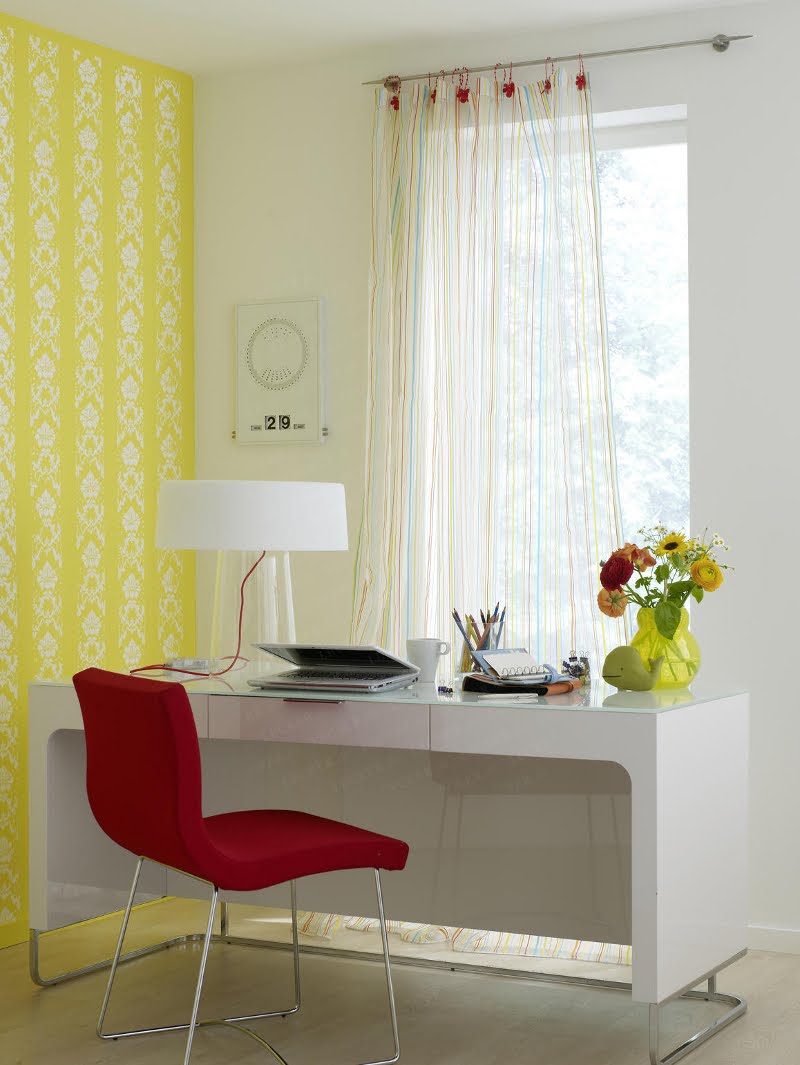 шторы для детской комнаты девочке. шторы на окно со столом. подоконник стол для школьника. шторы стол. кухня столовая с эркером.