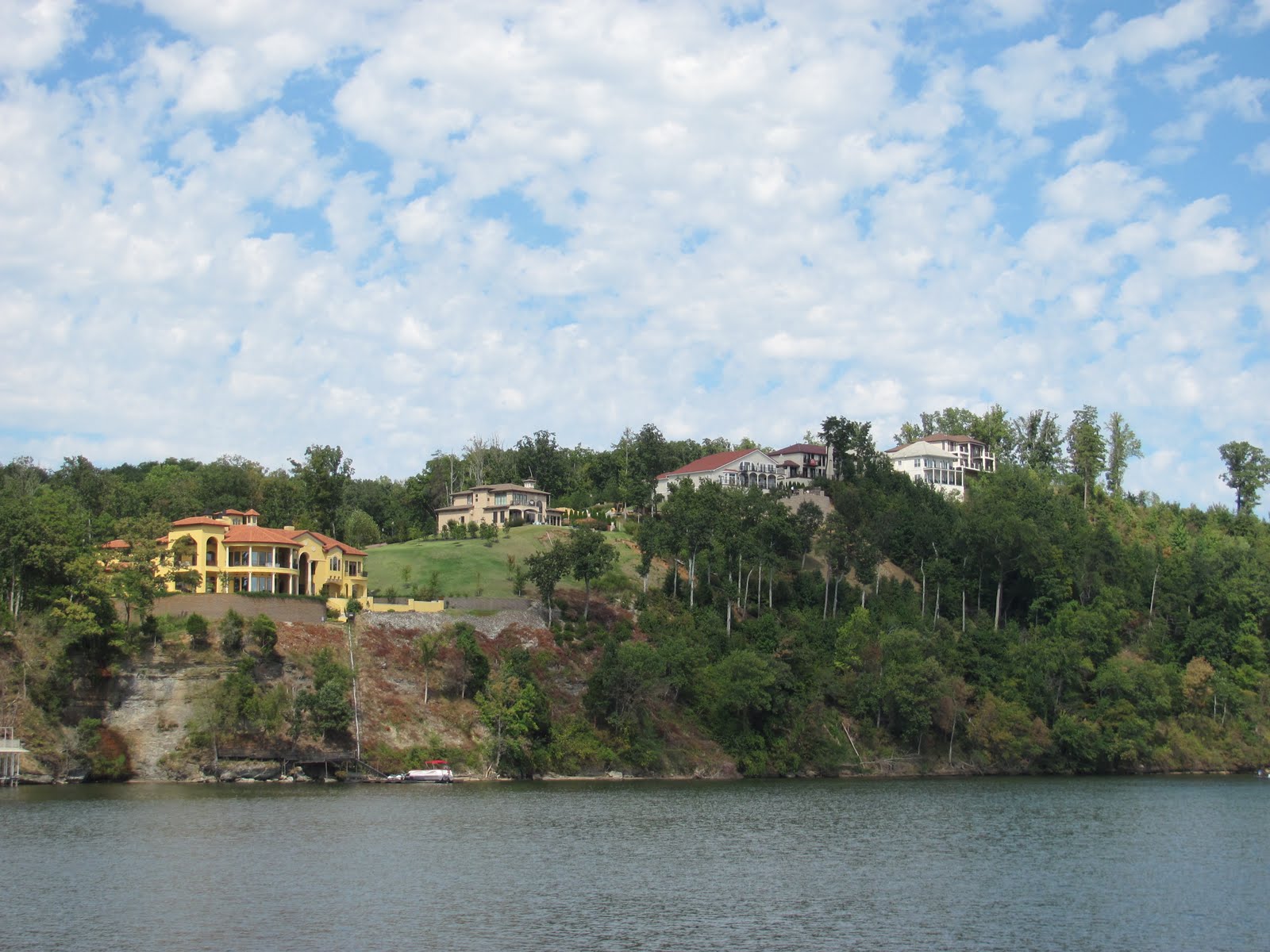 Sassy 2 Pickwick Lake in Tennessee