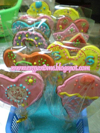 [valentine2.gif]