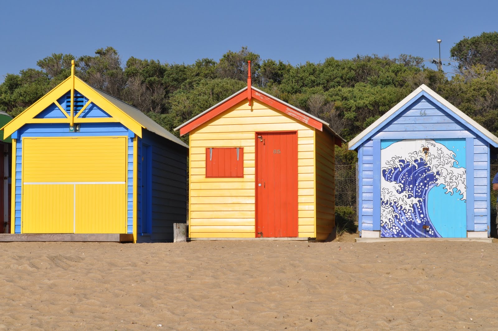 Freedom Cyclist v Helmet Laws (adfree advocacy) Roll up! Roll up! Xmas Bargains in Melbourne