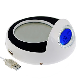 USB hub with clock and cup warmer 