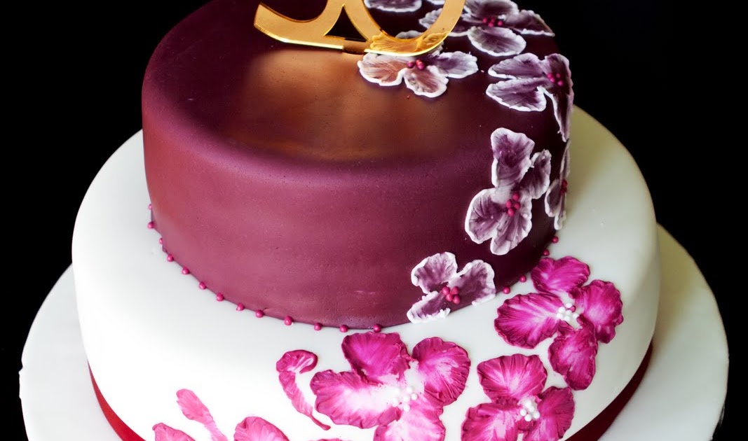 Custom Cake/Elegant Design/50th Birthday.