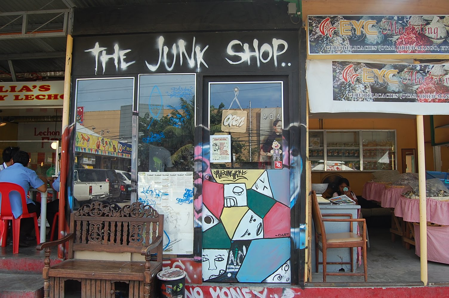 unggapsp THE JUNK SHOP