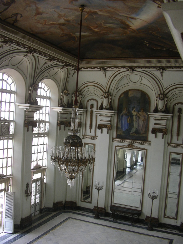 [8.+Muzeul+Revolutiei.jpg]