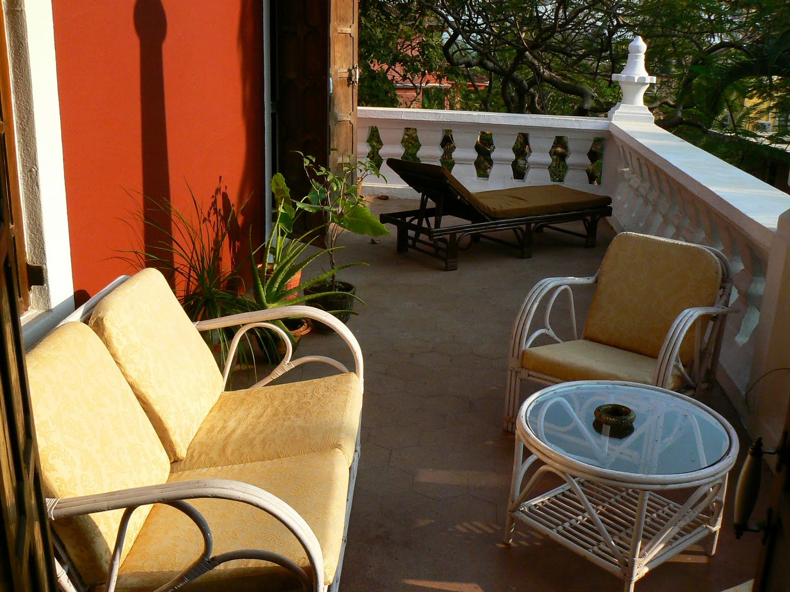 [5.+balcon.JPG]