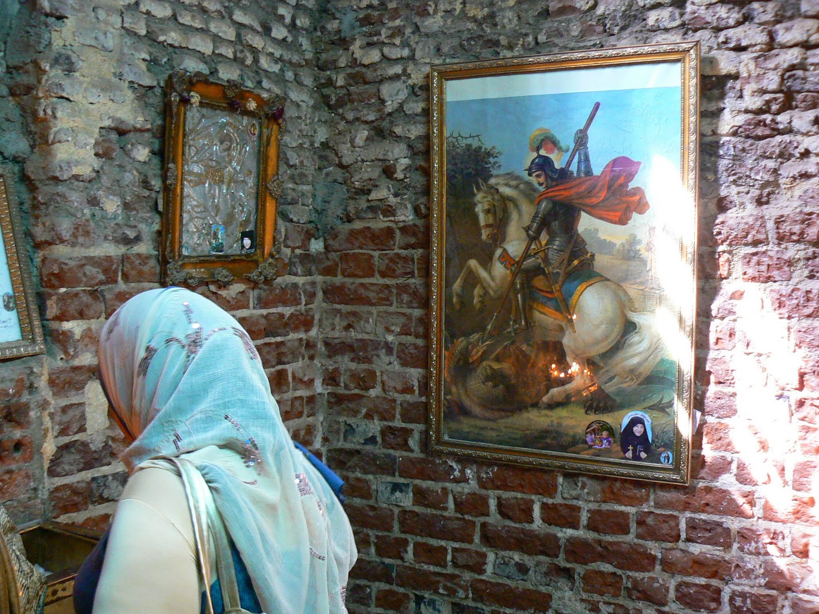 [8.+prin+orasul+copt+1.JPG]