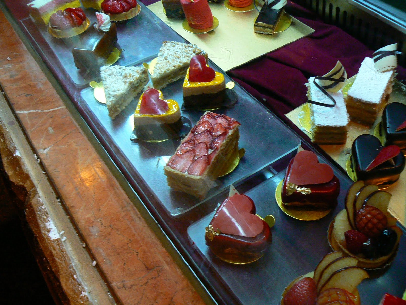 [18.+prajituri+de+valentine.JPG]